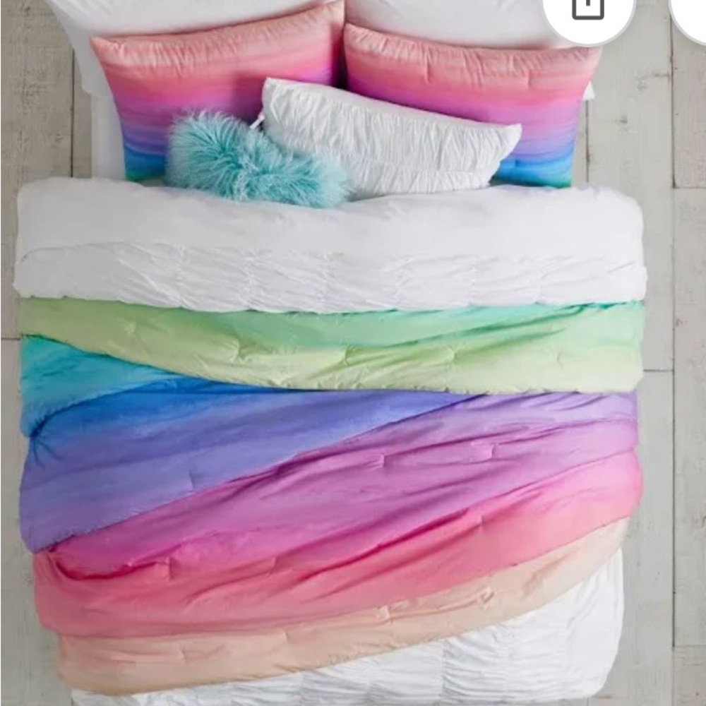 Pottery barn teen twin size comforter one sham included